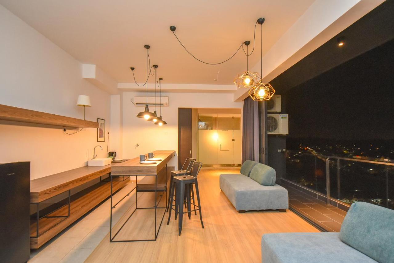 Cube 8Teens By Nest Home Johor Bahru Exterior foto